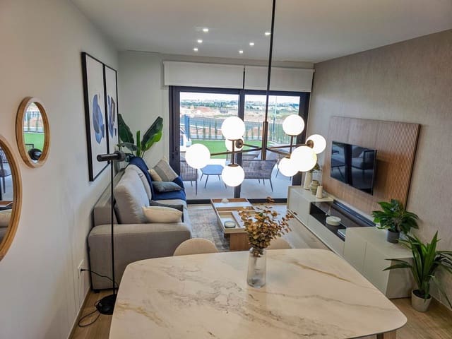 Apartamento de 2 habitaciones en El Chaparral - La Siesta - La Torreta, Torrevieja en venta con piscina garaje - 293.000 € (Ref: 8938394)