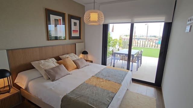 Apartamento de 2 habitaciones en El Chaparral - La Siesta - La Torreta, Torrevieja en venta con piscina garaje - 293.000 € (Ref: 8938394)