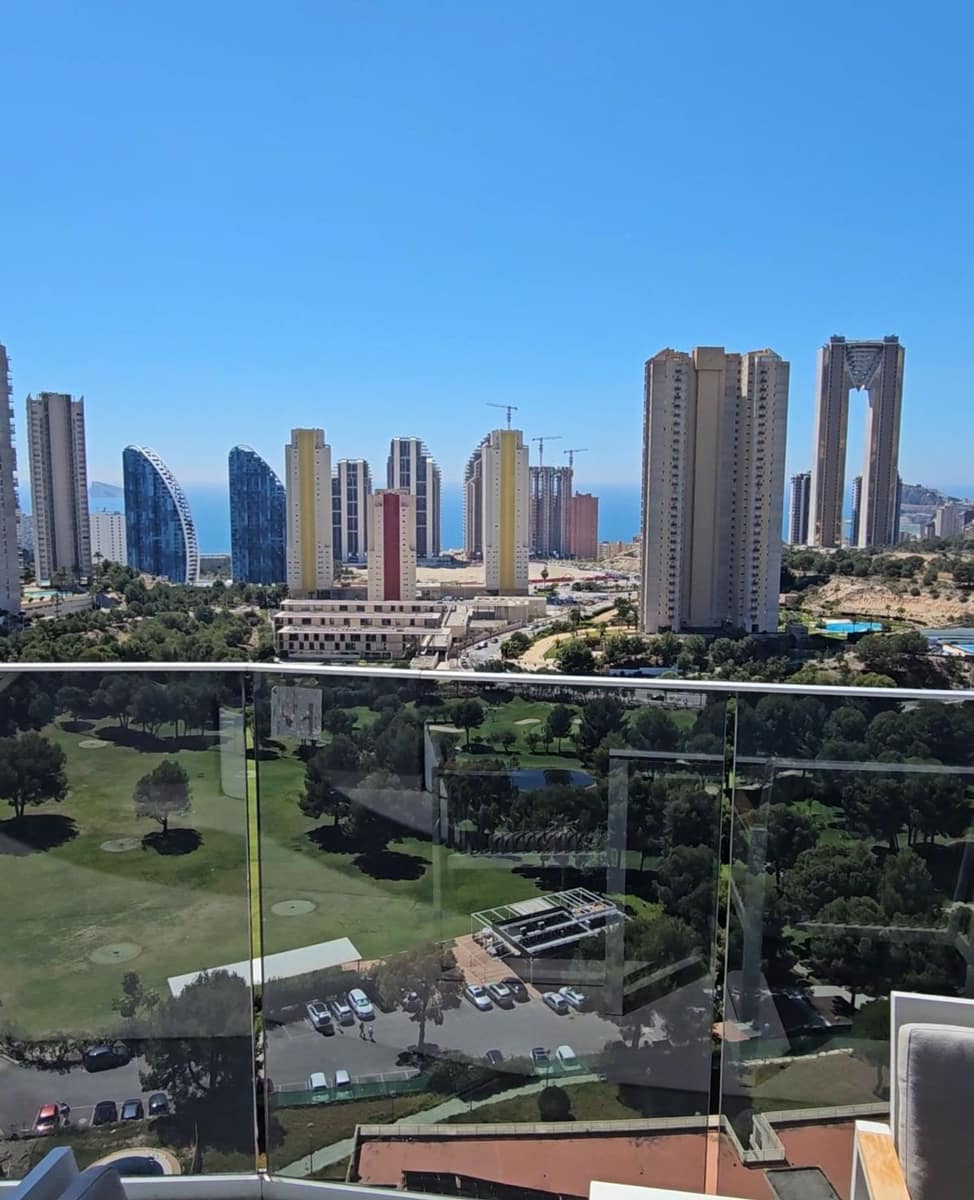 3 bedroom Apartment for sale in Benidorm with pool garage - € 800,000 (Ref: 8950044)