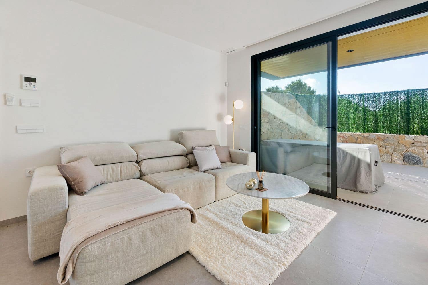 Apartamento de 2 habitaciones en Las Colinas Golf en venta con piscina garaje - 447.000 € (Ref: 8980110)