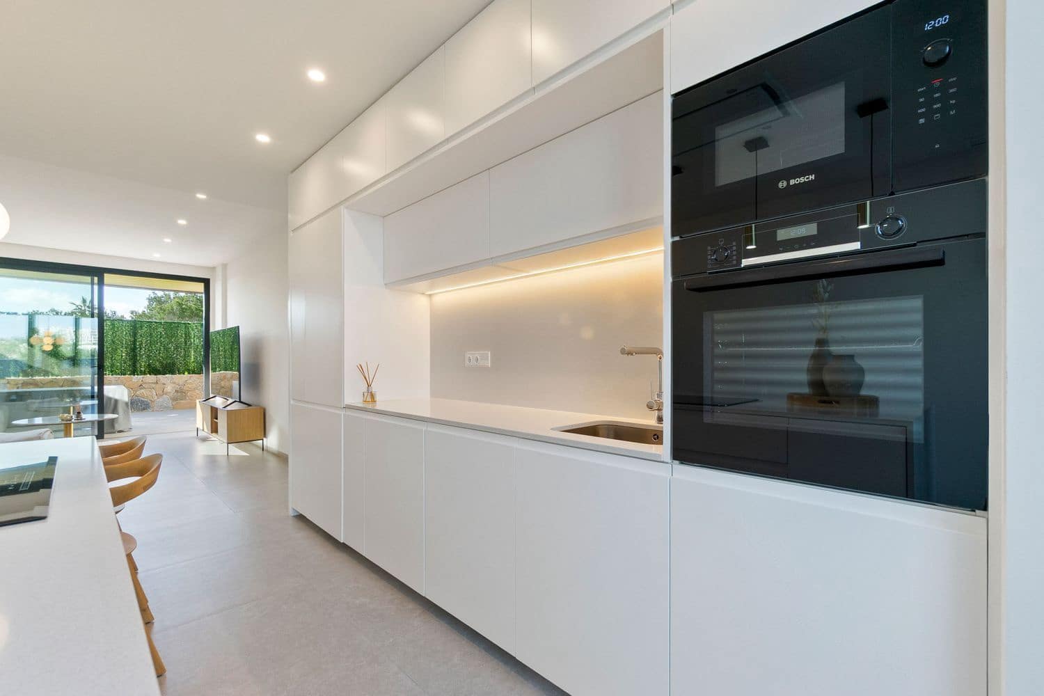 Apartamento de 2 habitaciones en Las Colinas Golf en venta con piscina garaje - 447.000 € (Ref: 8980110)