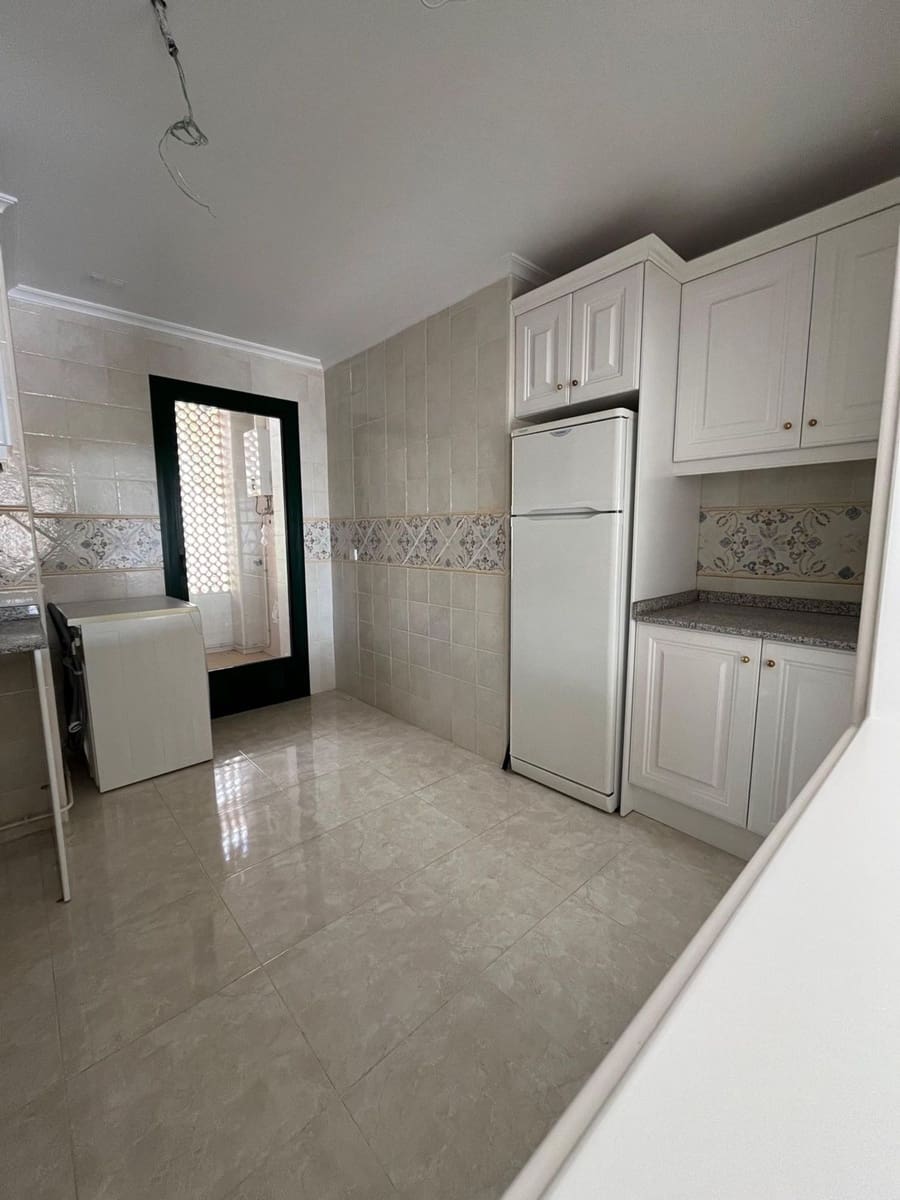 2 bedroom Apartment for sale in Orihuela Costa with pool - € 212,350 (Ref: 9030923)