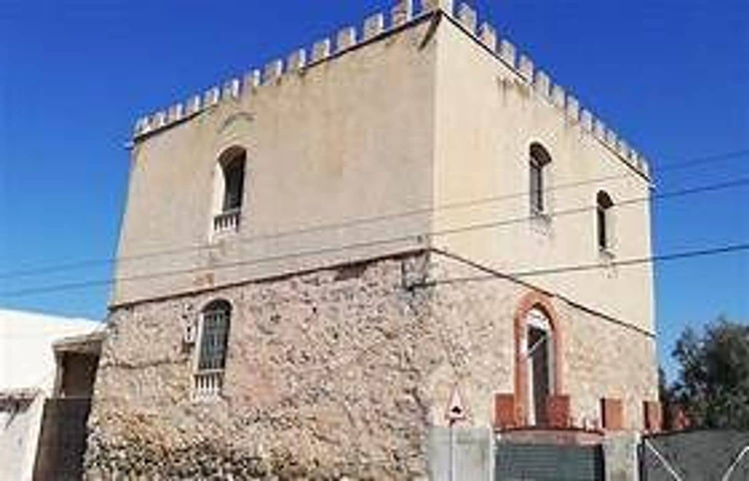 Mark till salu i Cox - 310 000 € (Ref: 9100289)