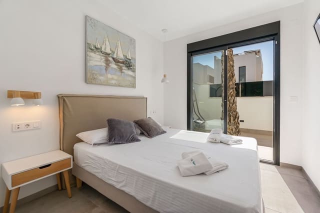 3 bedroom Villa for sale in Santiago de la Ribera, San Javier with pool garage - € 686,000 (Ref: 9102620)