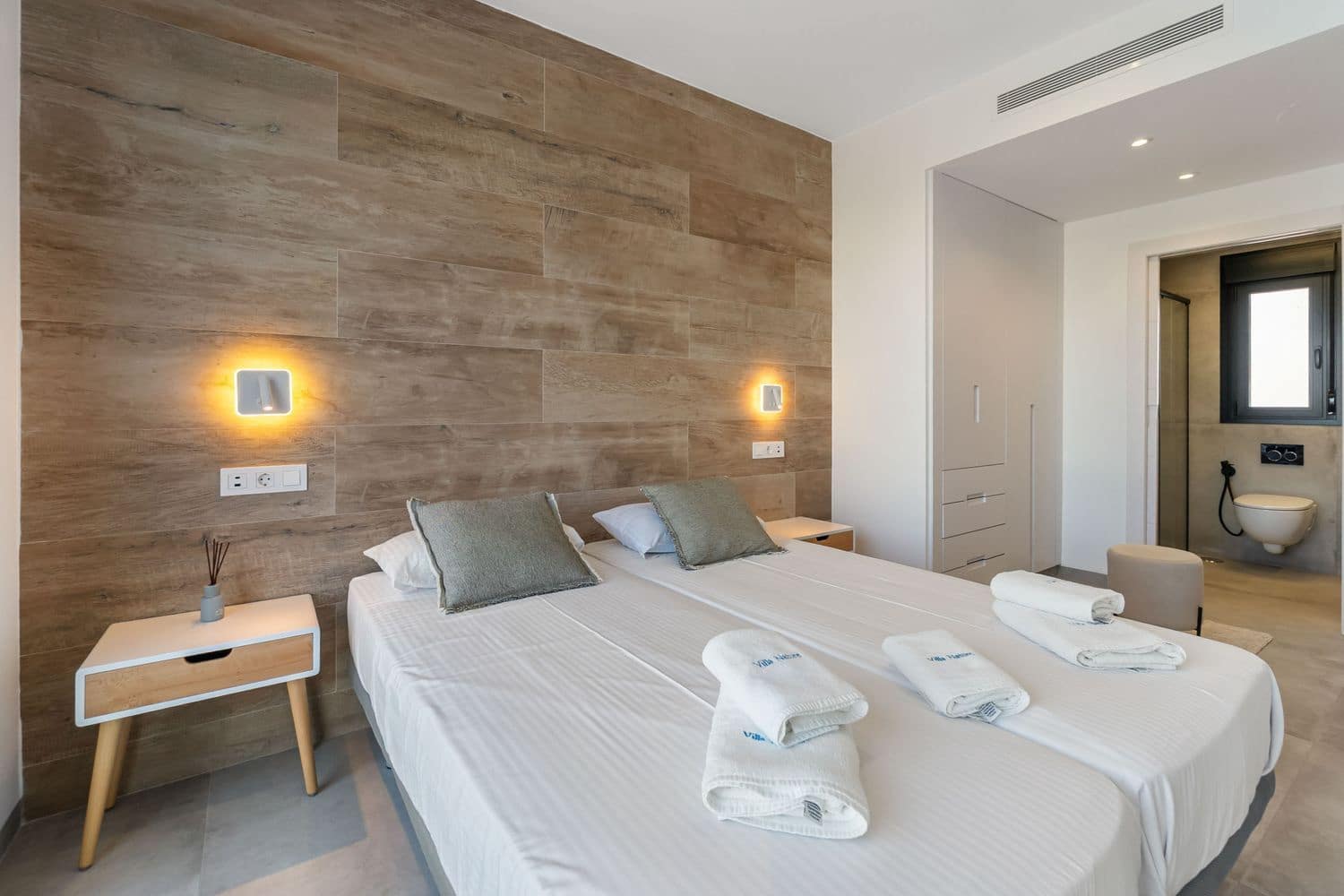 3 bedroom Villa for sale in Santiago de la Ribera with pool garage - € 686,000 (Ref: 9102620)