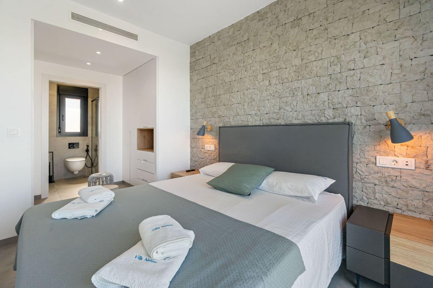 3 bedroom Villa for sale in Santiago de la Ribera with pool garage - € 686,000 (Ref: 9102620)