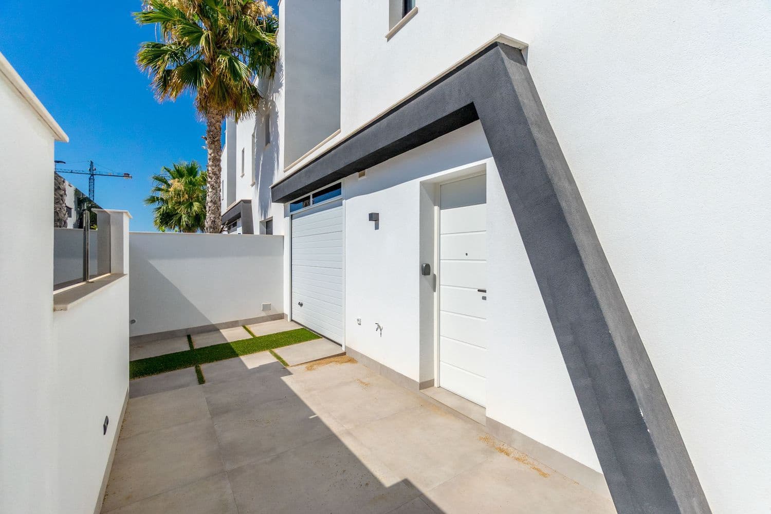 3 bedroom Villa for sale in Santiago de la Ribera with pool garage - € 686,000 (Ref: 9102620)