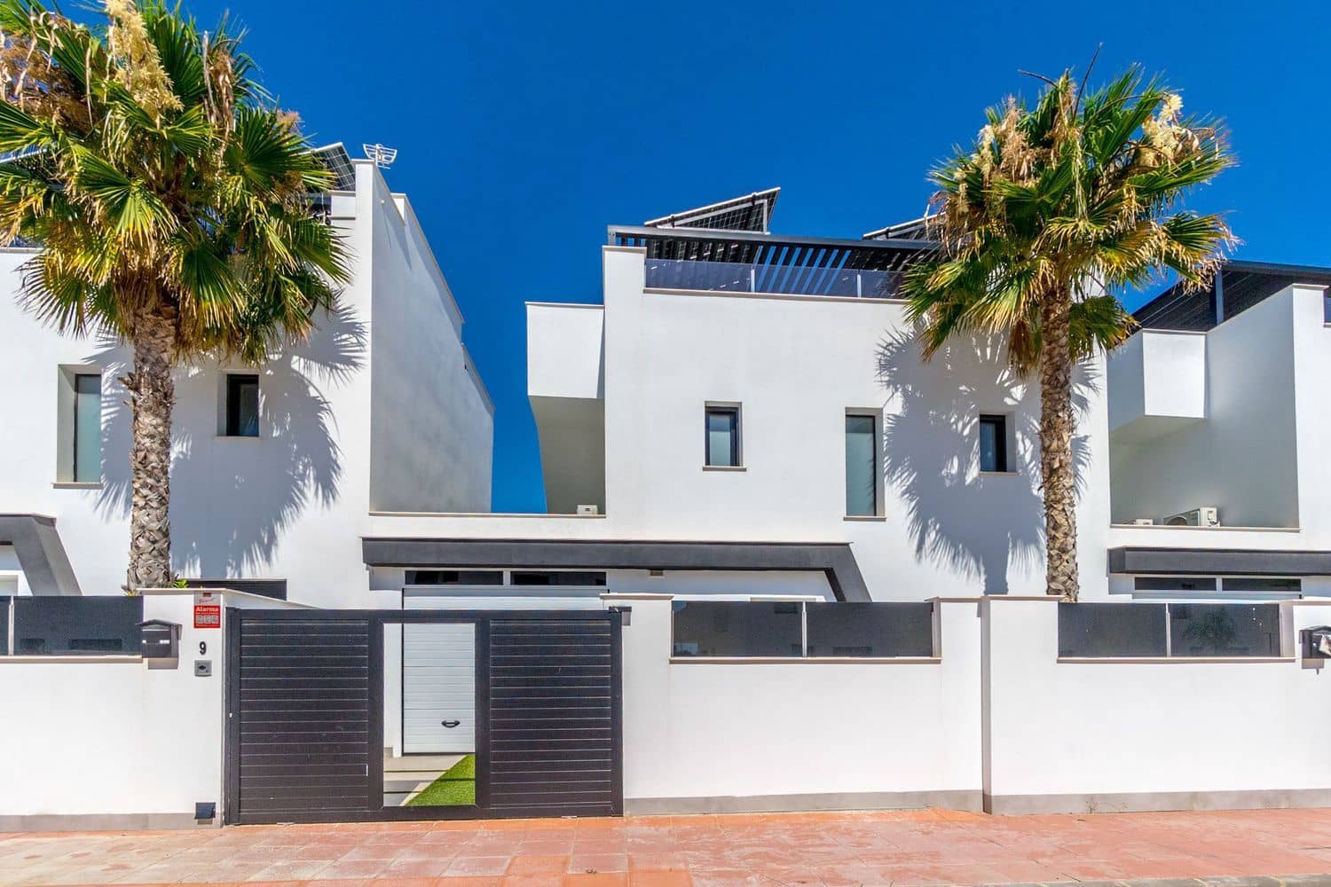 3 bedroom Villa for sale in Santiago de la Ribera with pool garage - € 686,000 (Ref: 9102620)