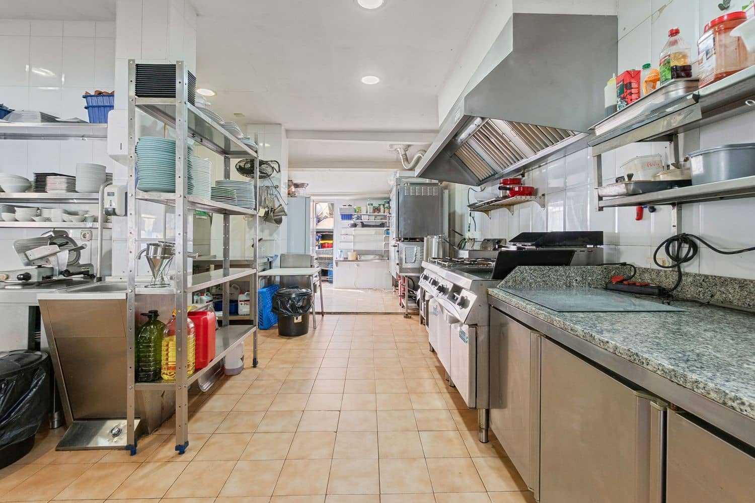 Restaurang/Bar att hyra i Torrevieja - 600 € (Ref: 9108305)