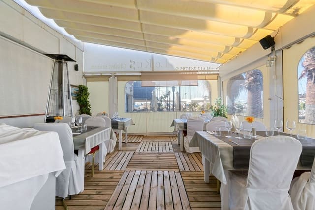 Restaurant/Bar for rent in Puerto Deportivo, Torrevieja - € 600 (Ref: 9108305)