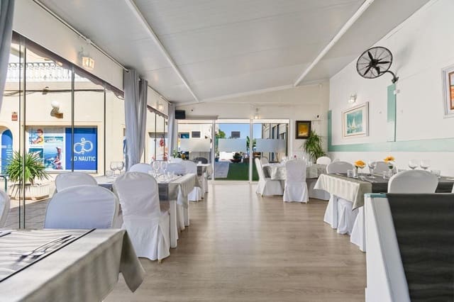 Komercyjne do wynajęcia w Puerto Deportivo, Torrevieja - 950 € (Ref: 9108305)