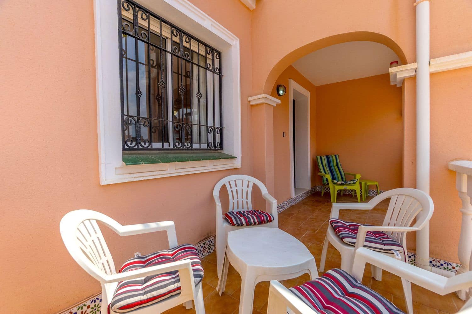 3 soveværelse Byhus til salg i Los Montesinos med swimmingpool garage - € 174.900 (Ref: 9111788)