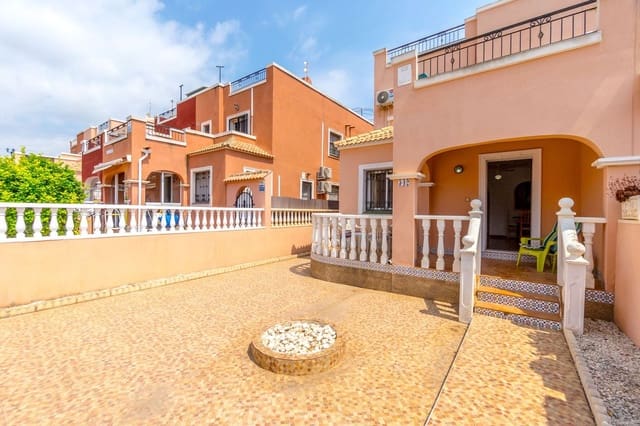 3 quarto Casa em Banda para venda em Los Montesinos com piscina garagem - 174 900 € (Ref: 9111788)