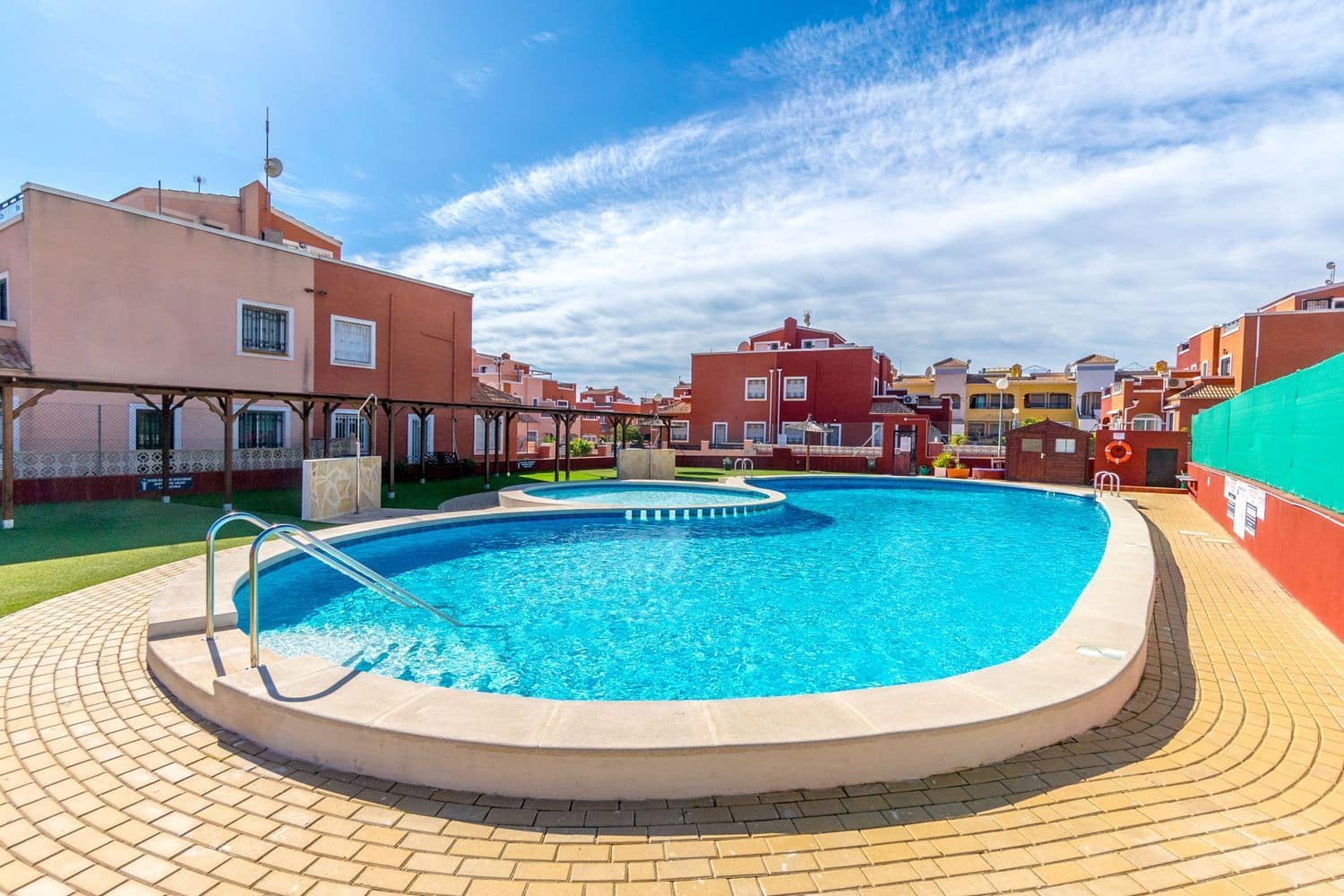 3 soveværelse Byhus til salg i Los Montesinos med swimmingpool garage - € 174.900 (Ref: 9111788)