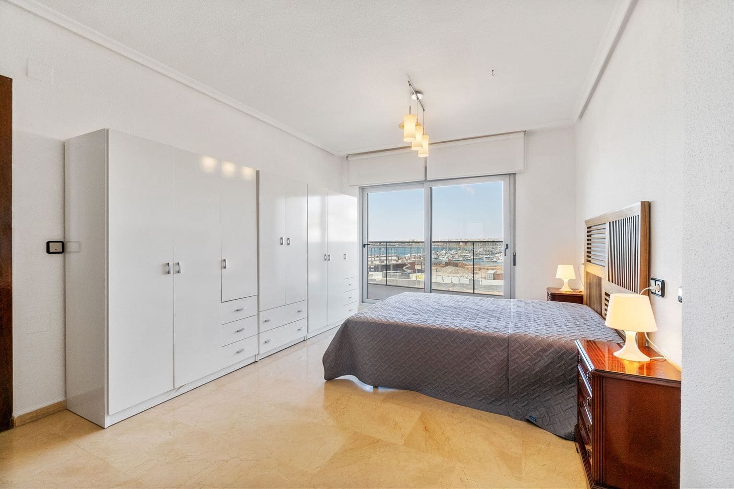 3 camera da letto Appartamento in vendita in Torrevieja con garage - 375.000 € (Rif: 9151636)