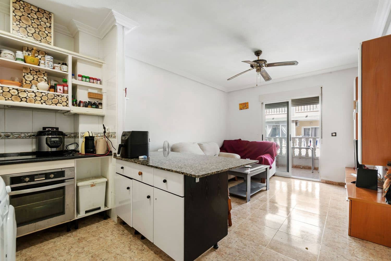 2 Zimmer Apartment zu verkaufen in Torrevieja mit Garage - 142.000 € (Ref: 9167212)