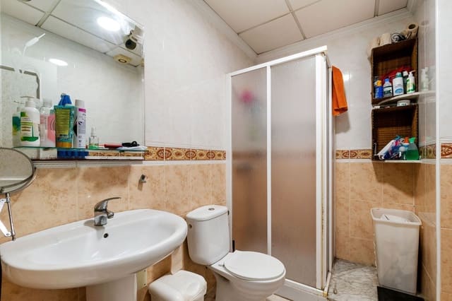 Apartamento de 2 habitaciones en Parque de las Naciones, Torrevieja en venta con garaje - 129.900 € (Ref: 9167212)