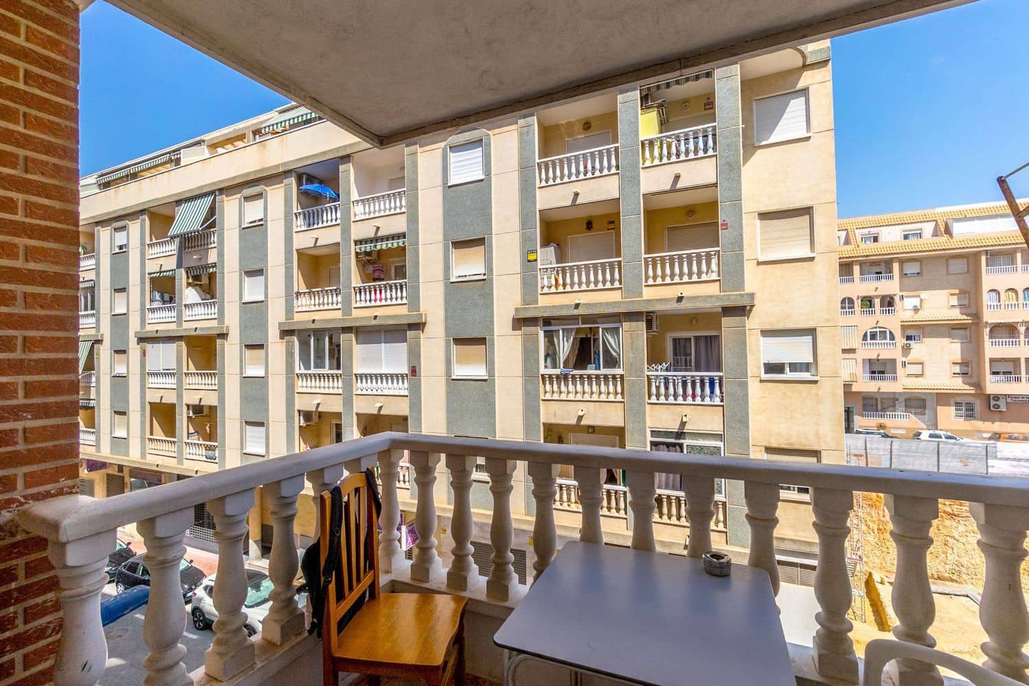 2 Zimmer Apartment zu verkaufen in Torrevieja mit Garage - 142.000 € (Ref: 9167212)