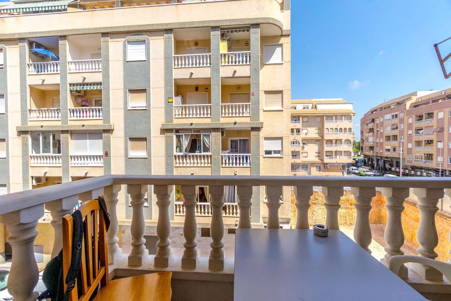 2 Zimmer Apartment zu verkaufen in Torrevieja mit Garage - 142.000 € (Ref: 9167212)