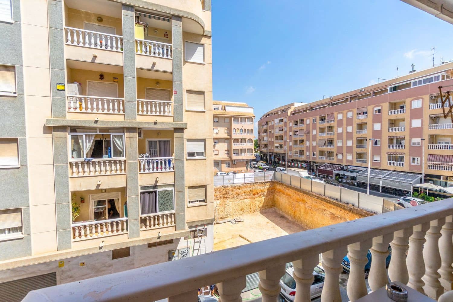 2 Zimmer Apartment zu verkaufen in Torrevieja mit Garage - 142.000 € (Ref: 9167212)