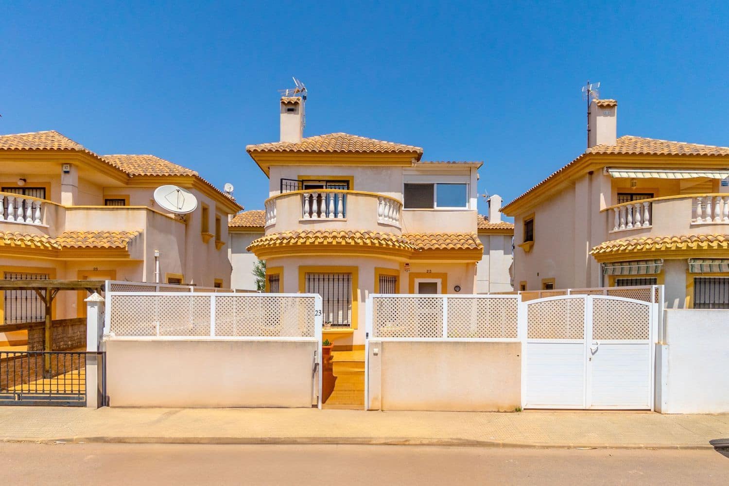 3 soveværelse Villa til salg i El Algar med swimmingpool garage - € 184.900 (Ref: 9167213)