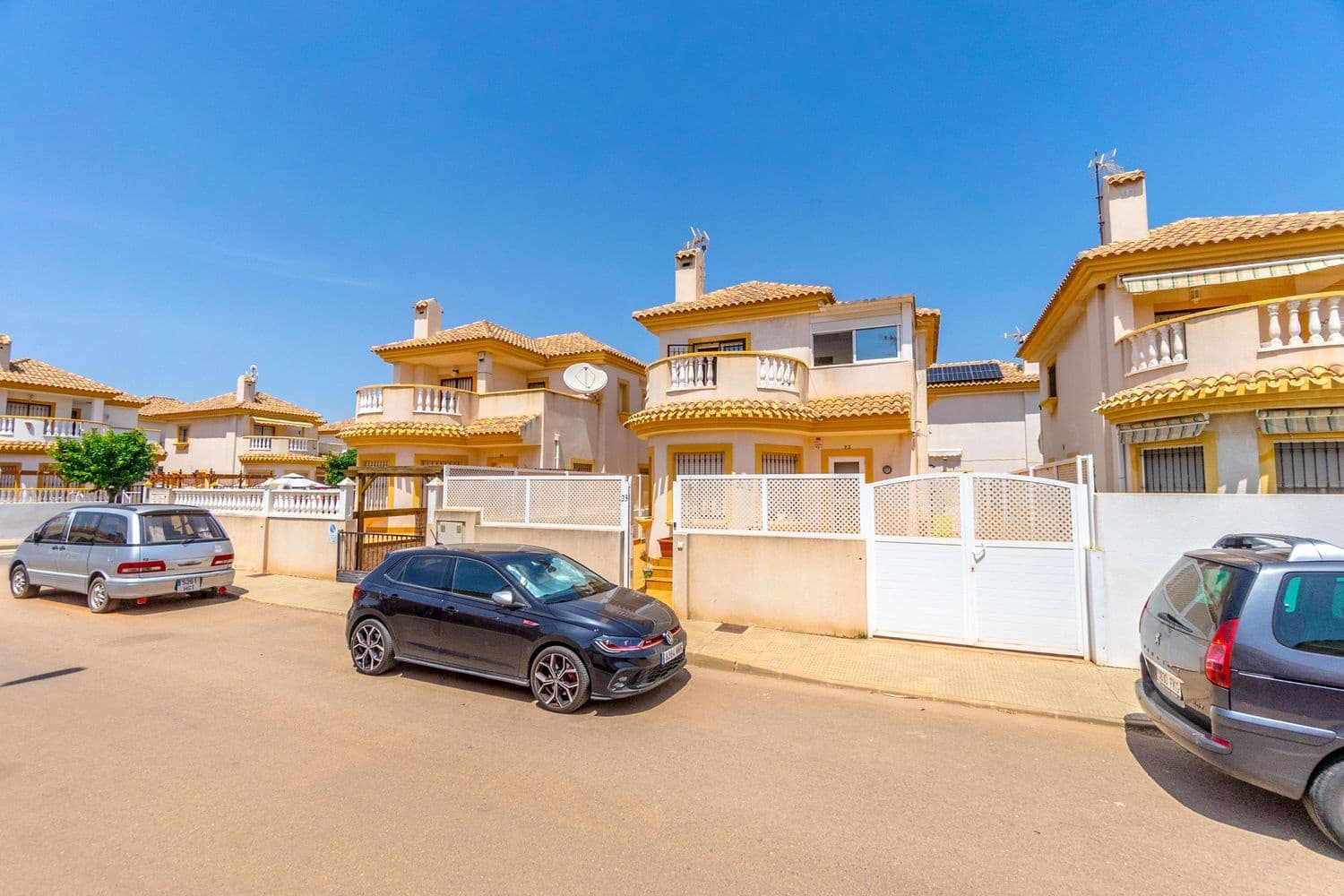 3 soveværelse Villa til salg i El Algar med swimmingpool garage - € 184.900 (Ref: 9167213)