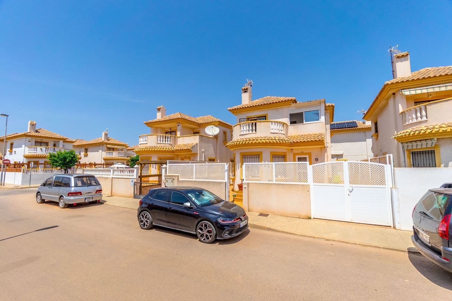 3 soveværelse Villa til salg i El Algar med swimmingpool garage - € 184.900 (Ref: 9167213)