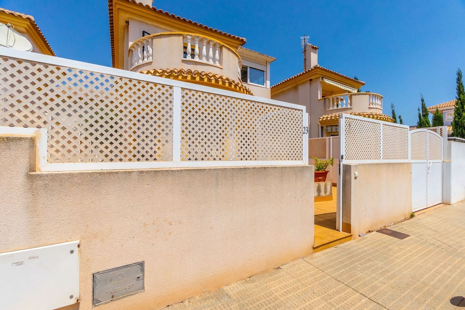 3 soveværelse Villa til salg i El Algar med swimmingpool garage - € 184.900 (Ref: 9167213)