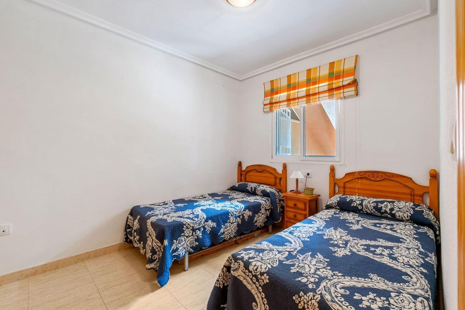 2 sypialnia Apartament na sprzedaż w Orihuela Costa z basenem garażem - 195 000 € (Ref: 9198301)