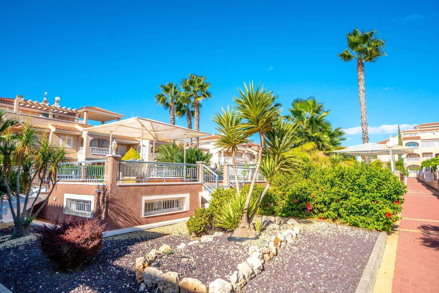 2 sypialnia Apartament na sprzedaż w Orihuela Costa z basenem garażem - 195 000 € (Ref: 9198301)