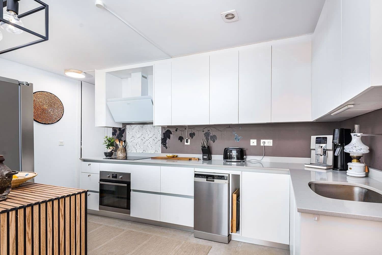 4 Zimmer Villa zu verkaufen in Orihuela Costa mit Pool Garage - 499.000 € (Ref: 9280687)