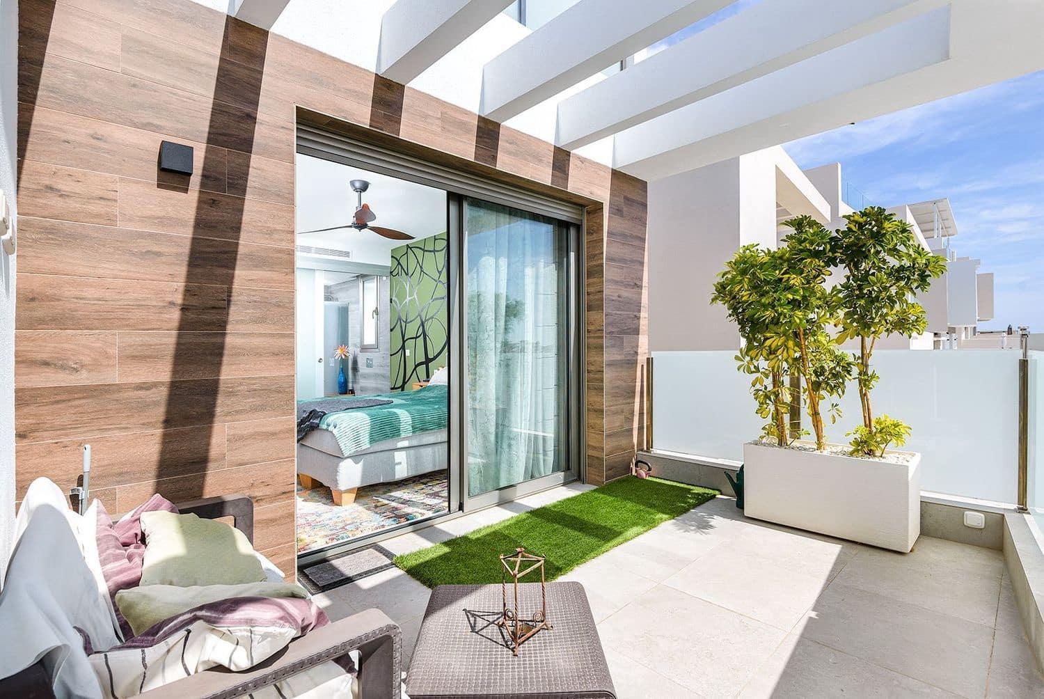 4 Zimmer Villa zu verkaufen in Orihuela Costa mit Pool Garage - 499.000 € (Ref: 9280687)