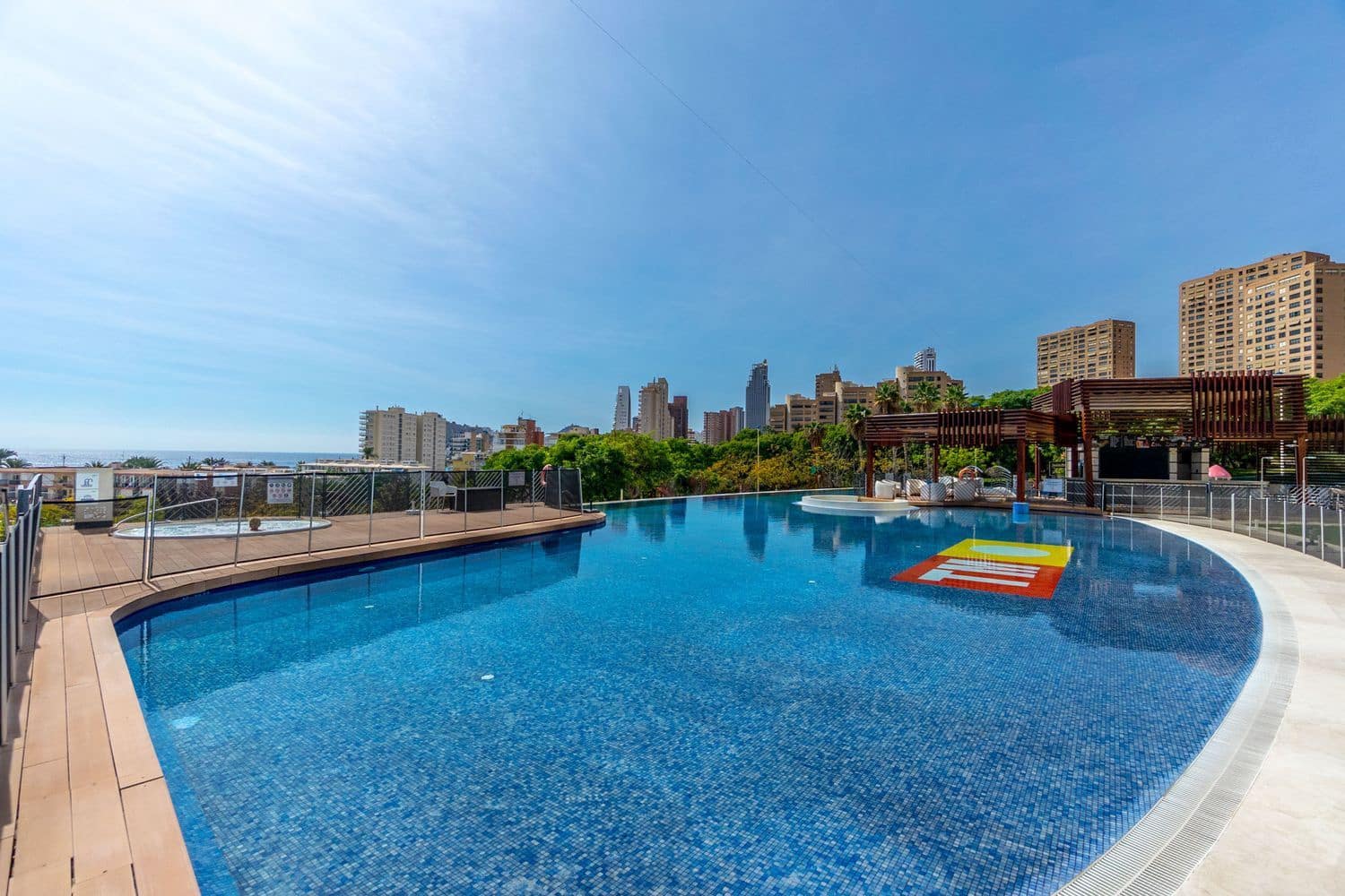 2 chambre Appartement à vendre à Benidorm avec piscine garage - 600 000 € (Ref: 9290998)