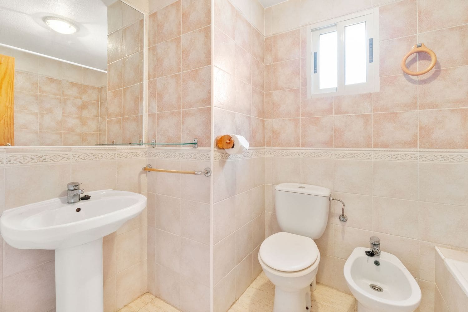 2 sypialnia Apartament na sprzedaż w Orihuela Costa z basenem garażem - 149 000 € (Ref: 9310233)