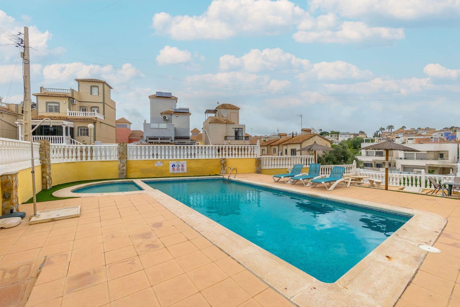 2 sypialnia Apartament na sprzedaż w Orihuela Costa z basenem garażem - 149 000 € (Ref: 9310233)