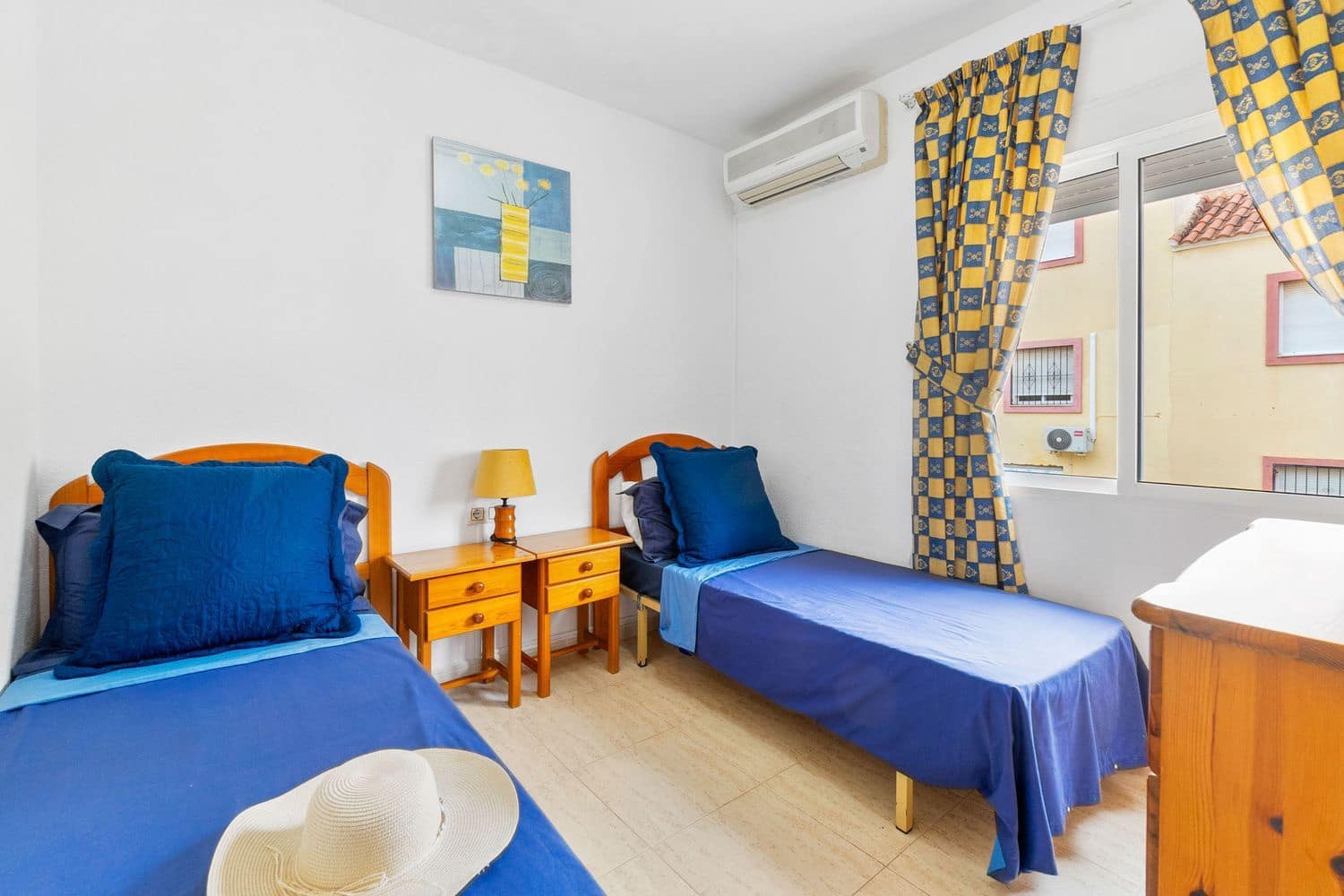 2 sypialnia Apartament na sprzedaż w Orihuela Costa z basenem garażem - 149 000 € (Ref: 9310233)