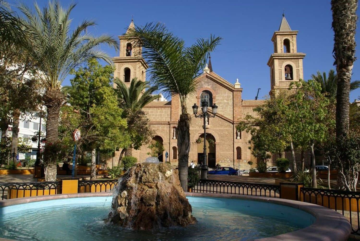 2 bedroom Apartment for sale in Torrevieja with garage - € 325,000 (Ref: 9341793)