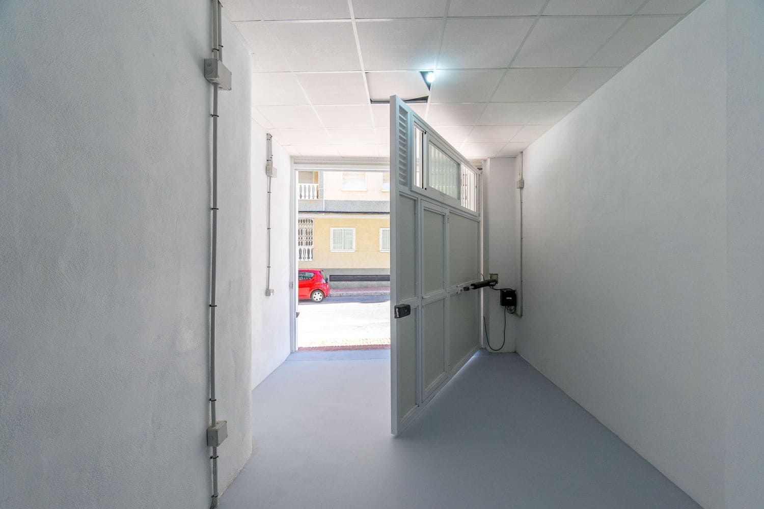 2 bedroom Apartment for sale in Torrevieja with garage - € 325,000 (Ref: 9341793)