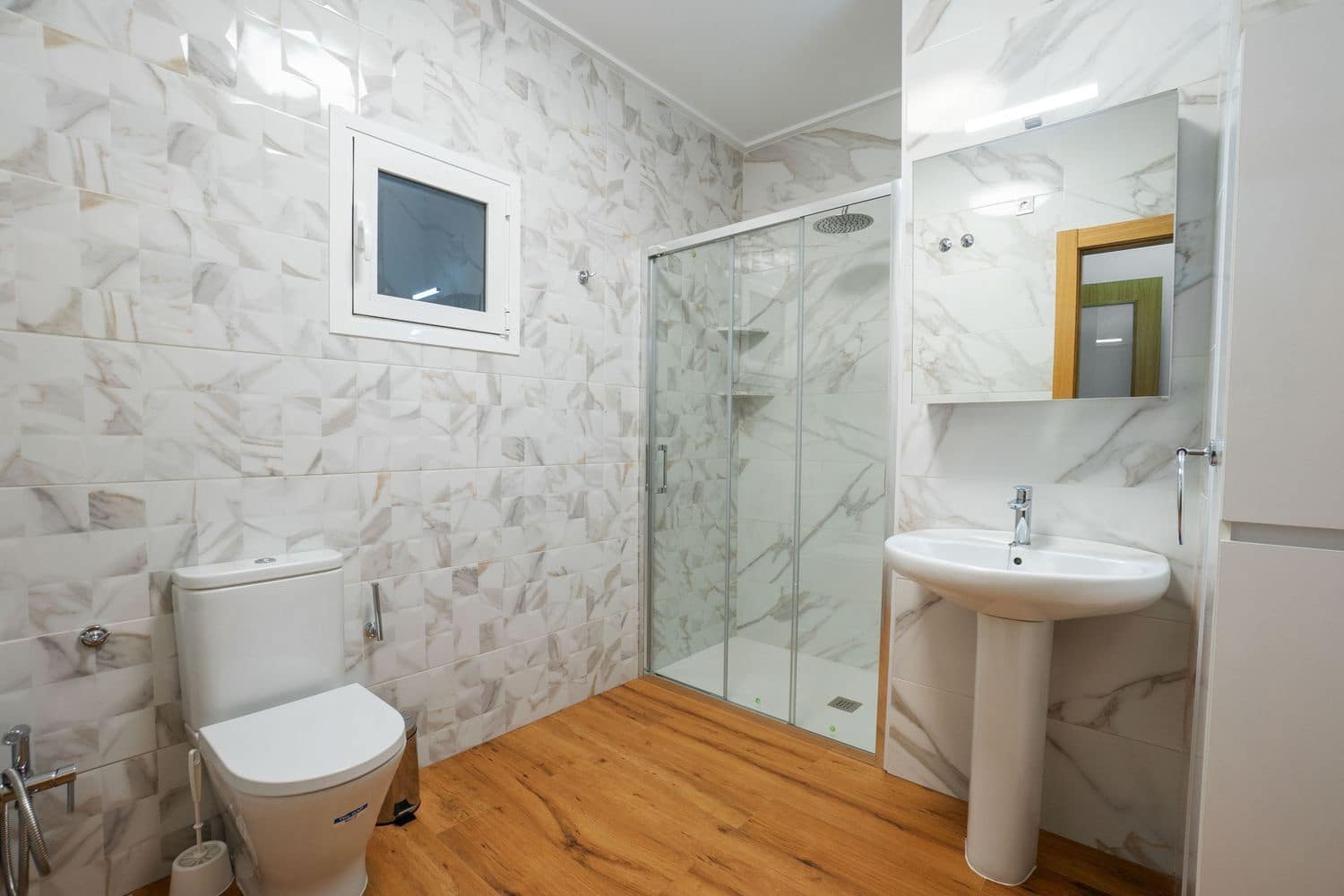 2 bedroom Apartment for sale in Torrevieja with garage - € 325,000 (Ref: 9341793)