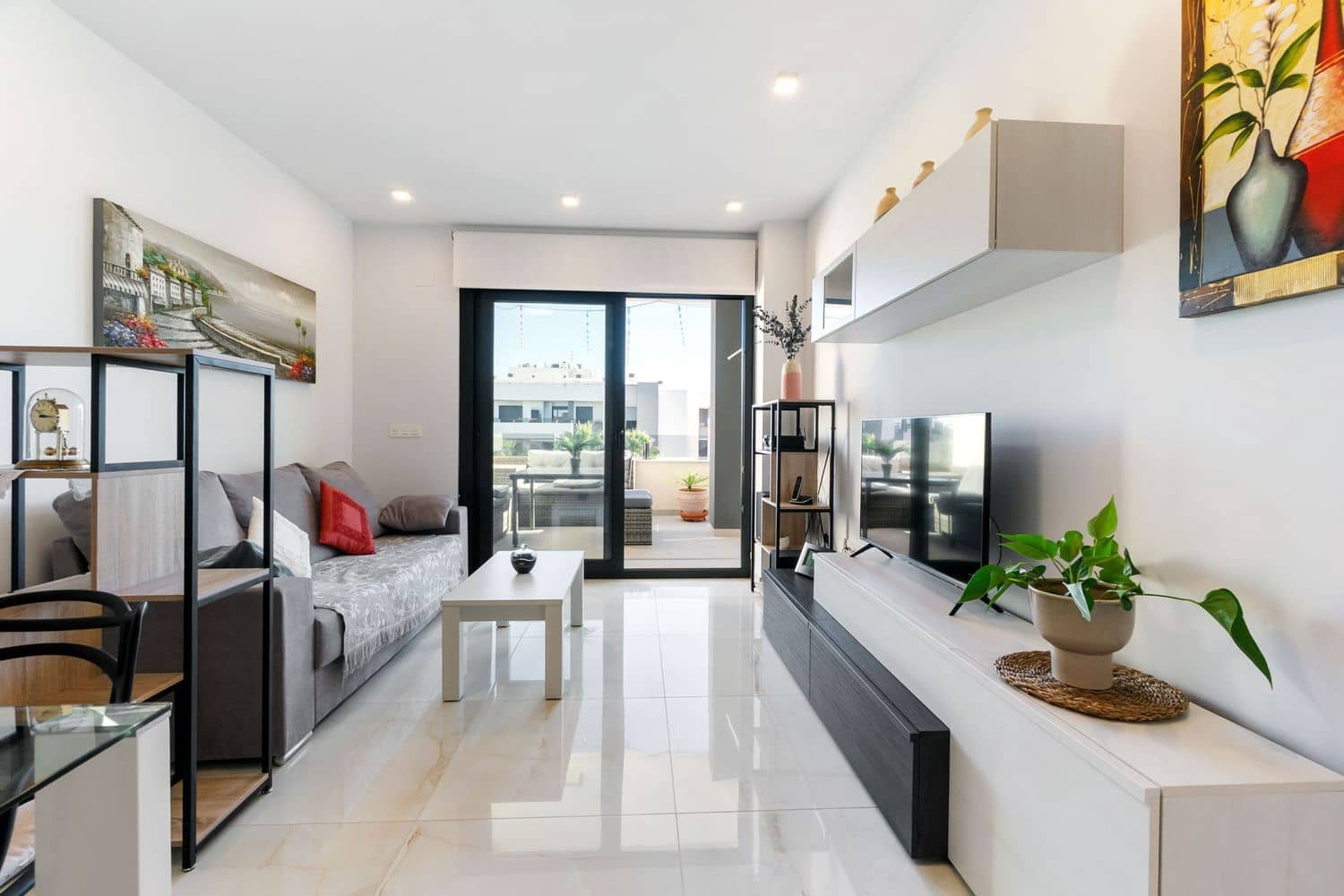 Apartamento de 2 habitaciones en Orihuela Costa en venta con piscina garaje - 249.900 € (Ref: 9371240)