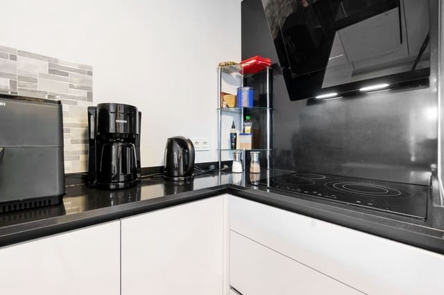 Apartamento de 2 habitaciones en La Florida, Orihuela en venta con piscina garaje - 249.900 € (Ref: 9371240)