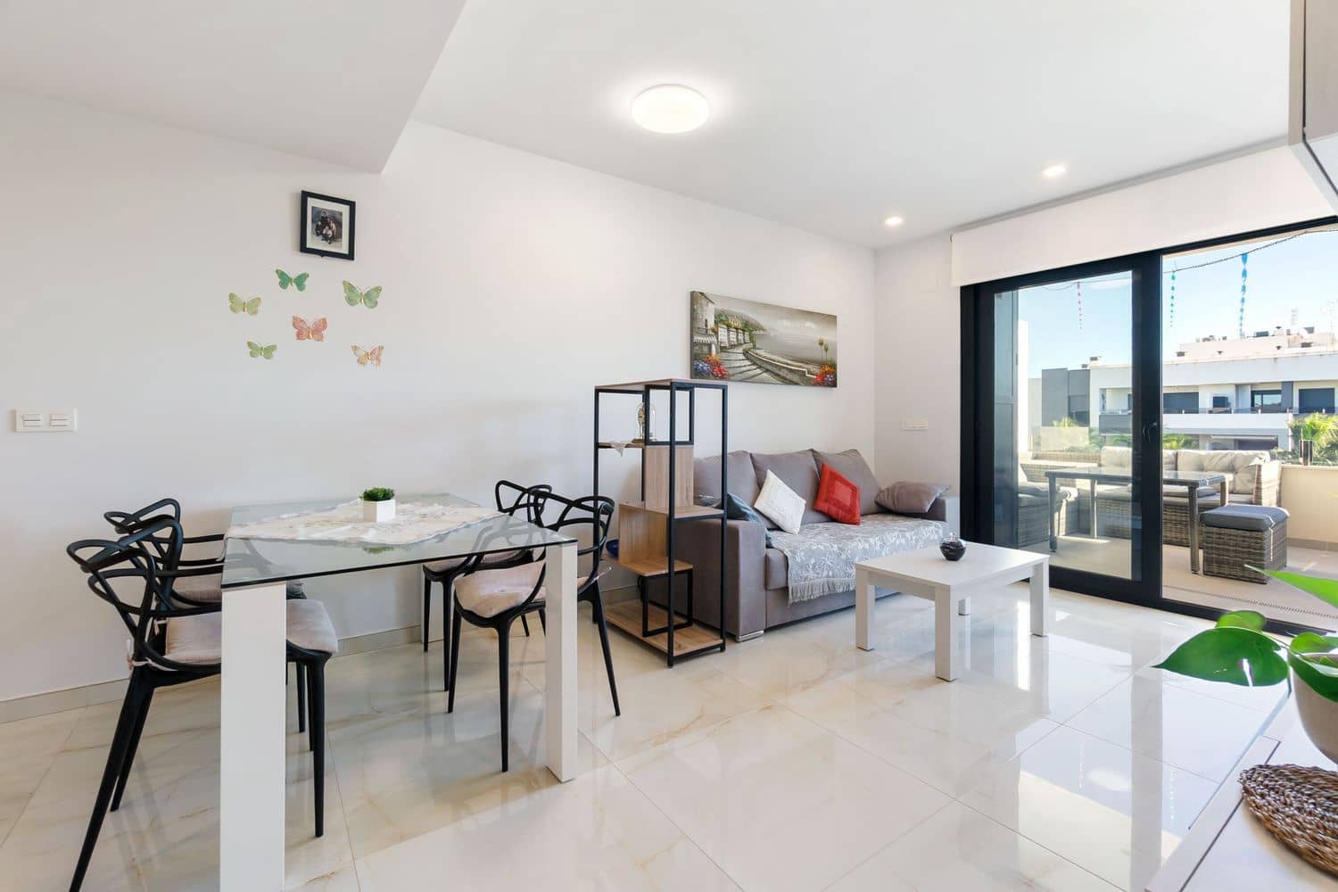 Apartamento de 2 habitaciones en Orihuela Costa en venta con piscina garaje - 249.900 € (Ref: 9371240)