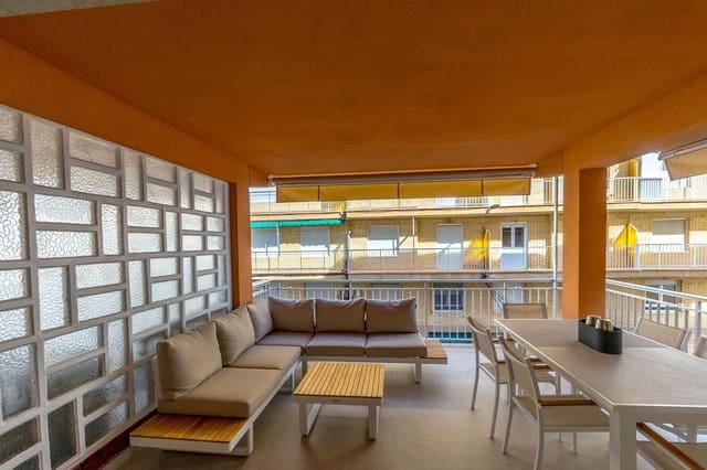 3 slaapkamer Appartement te koop in Playa de los Náufragos, Torrevieja met garage - € 249.000 (Ref: 9371241)