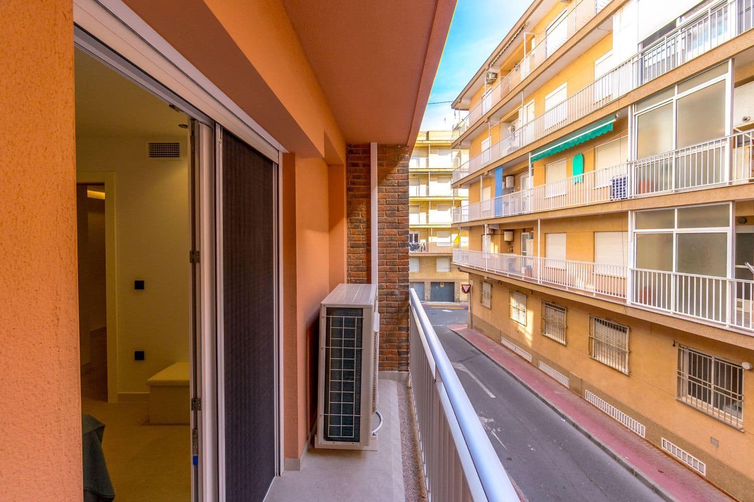 3 sypialnia Apartament na sprzedaż w Torrevieja z garażem - 249 000 € (Ref: 9371241)