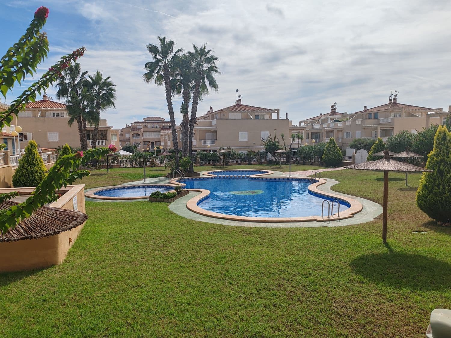 3 bedroom Apartment for sale in Orihuela Costa with pool garage - € 264,000 (Ref: 9371243)