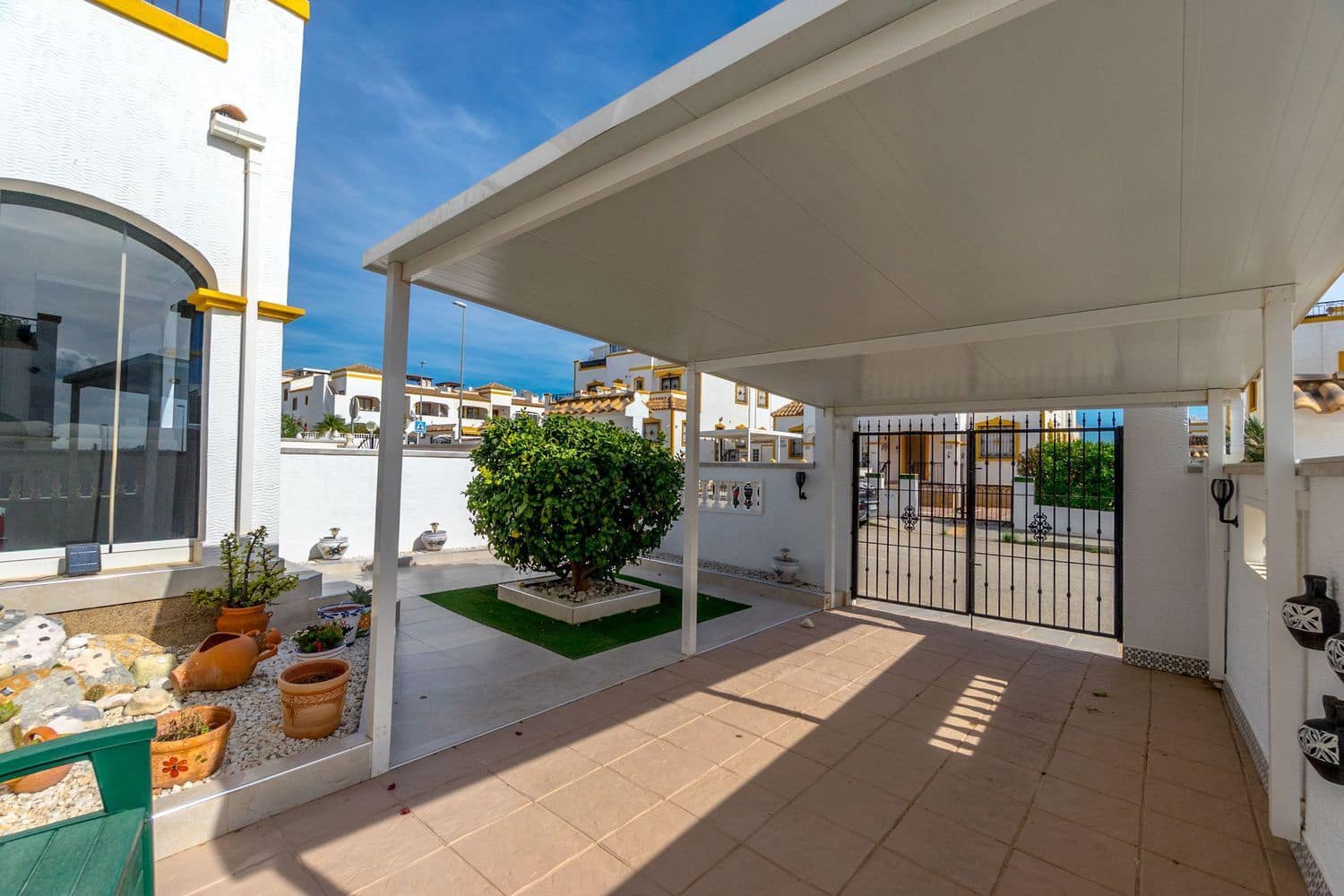 3 bedroom Townhouse for sale in Orihuela with pool garage - € 209,900 (Ref: 9371244)