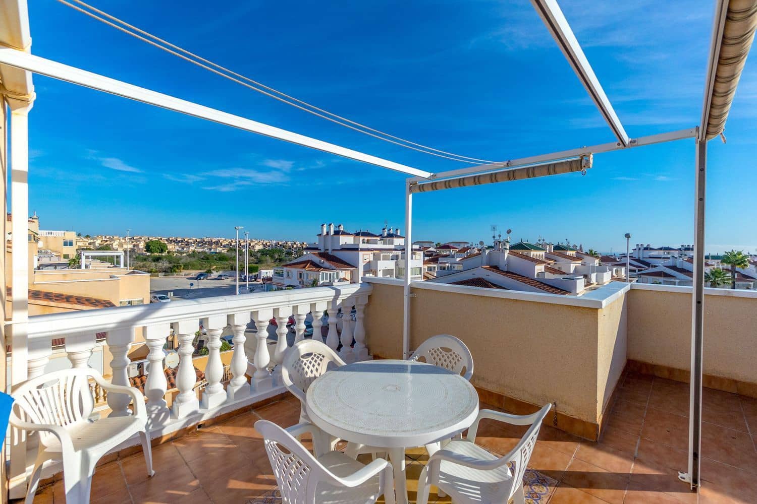 3 soverom Leilighet til salgs i Orihuela Costa med svømmebasseng garasje - € 229 900 (Ref: 9390028)