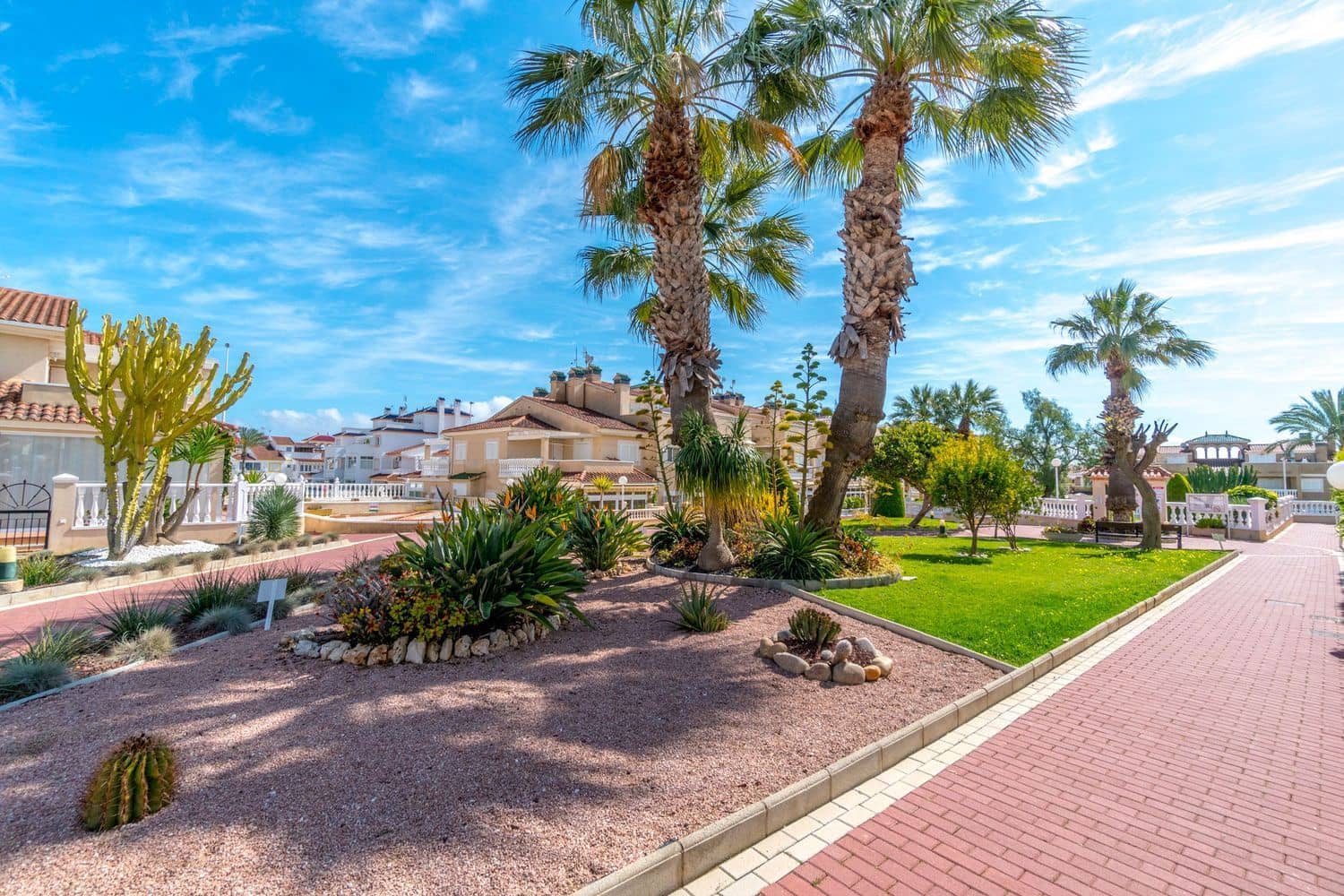 3 soverom Leilighet til salgs i Orihuela Costa med svømmebasseng garasje - € 229 900 (Ref: 9390028)