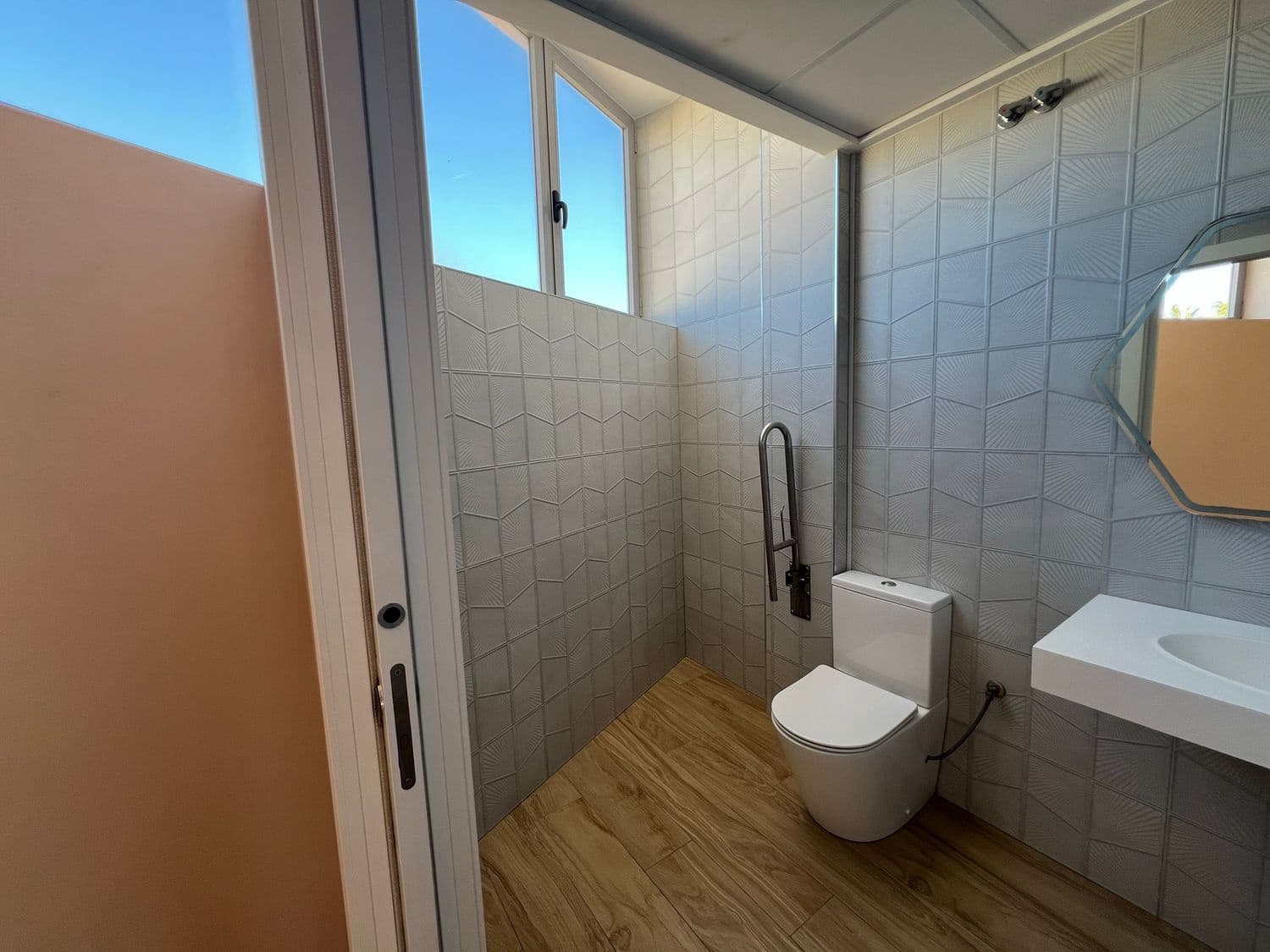 Commercial for rent in Orihuela Costa - € 700 (Ref: 9426708)