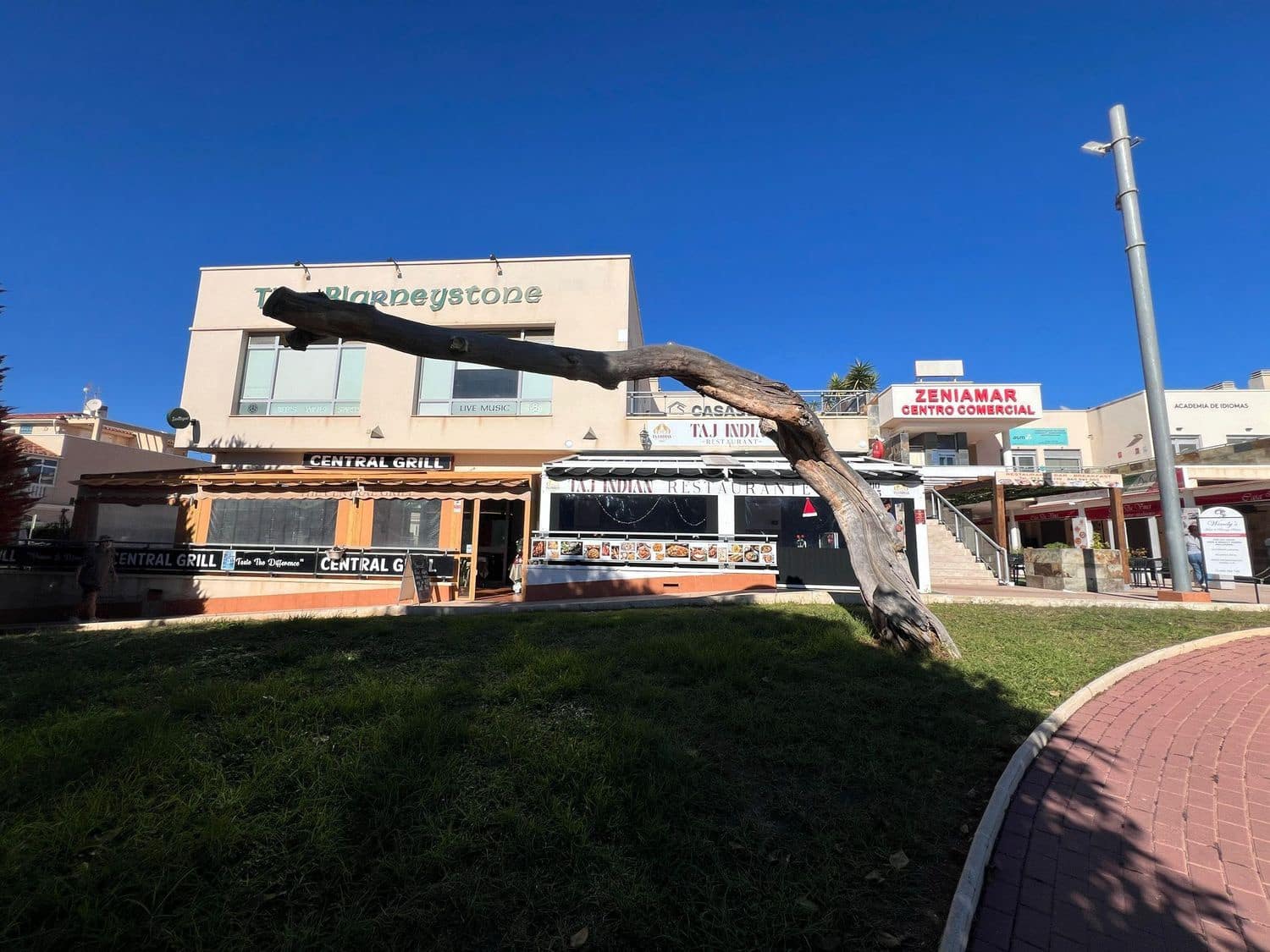 Commercial for rent in Orihuela Costa - € 700 (Ref: 9426708)